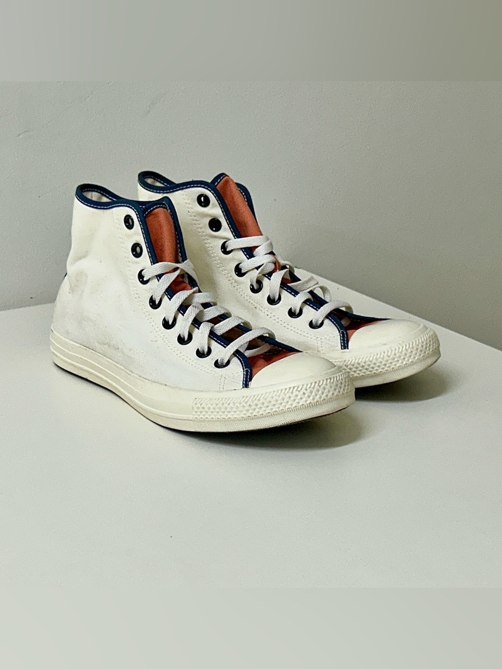 Men's 9.5 Women's 11.5 High Top Canvas CONVERSE CHUCK TAYLOR Sneakers